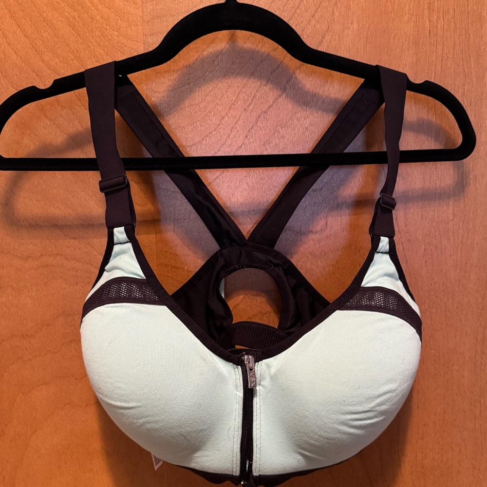 Victoria's Secret Black/Mint Sports Bra with Supportive Design - 36D